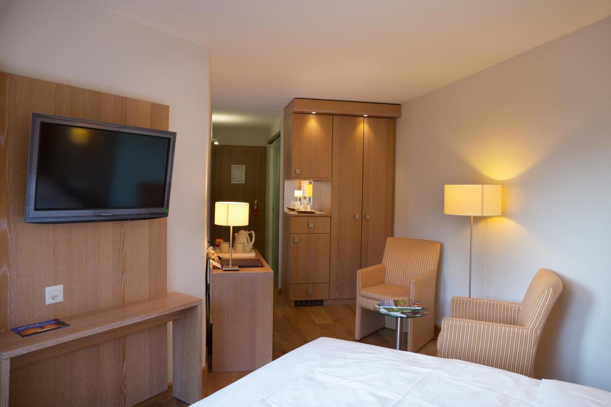 Helvetia Intergolf 4*