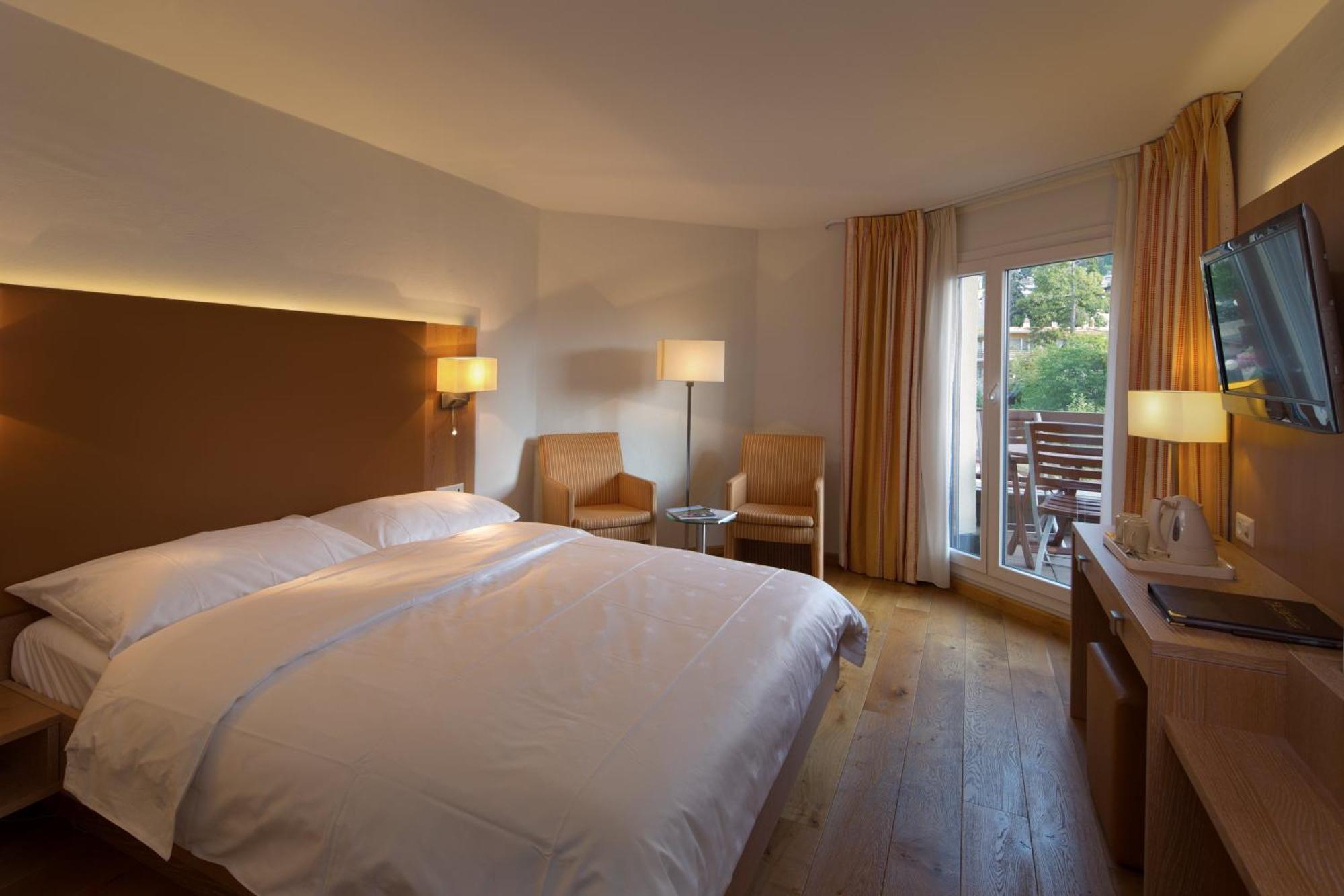 Hotel Helvetia Intergolf 4*